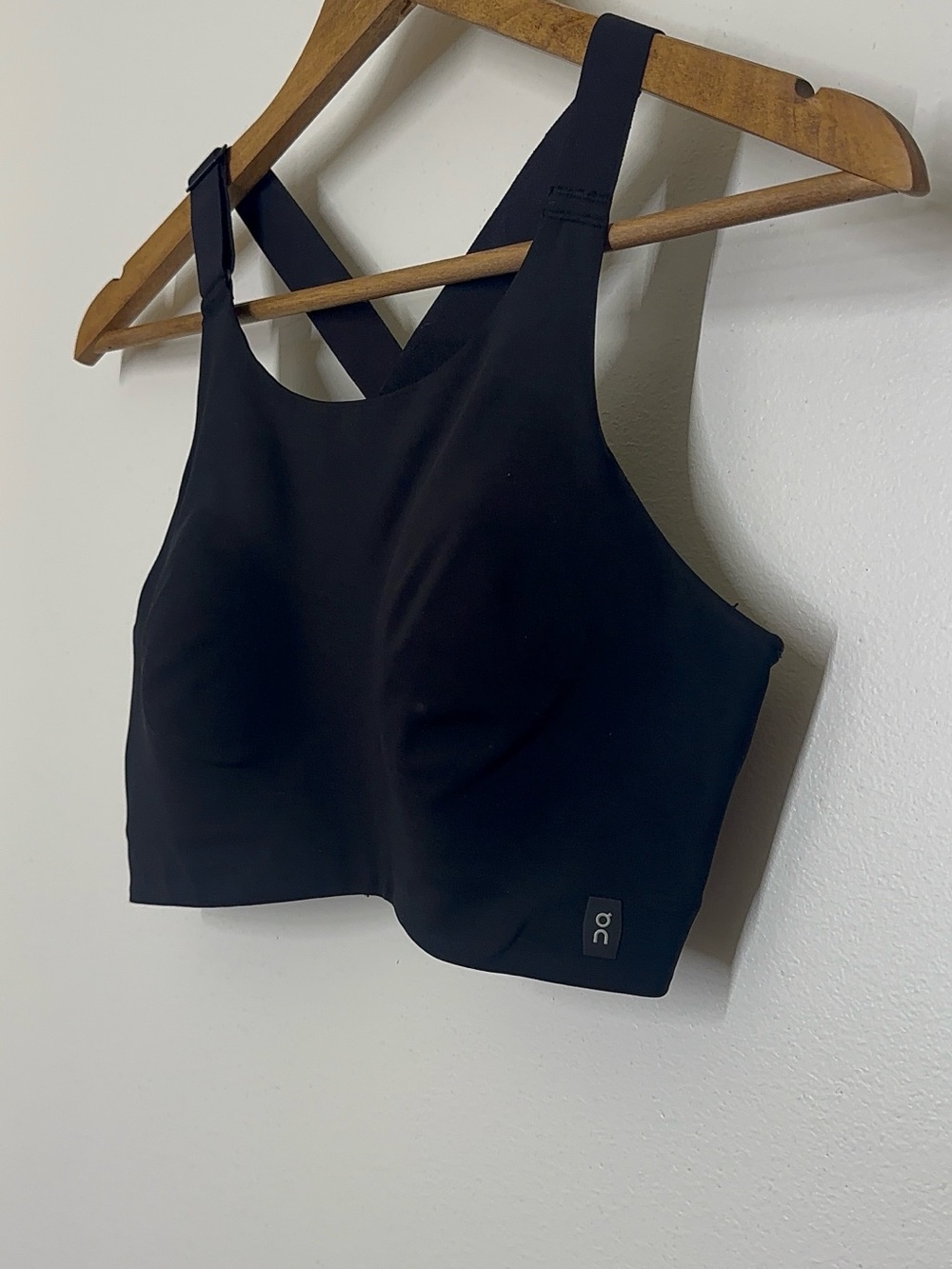 On Running High Support Sports Bra Black Racerback Approx Small - Picture 3 of 7